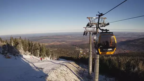 Widok na górną część stacji narciarskiej Ski&Sun.