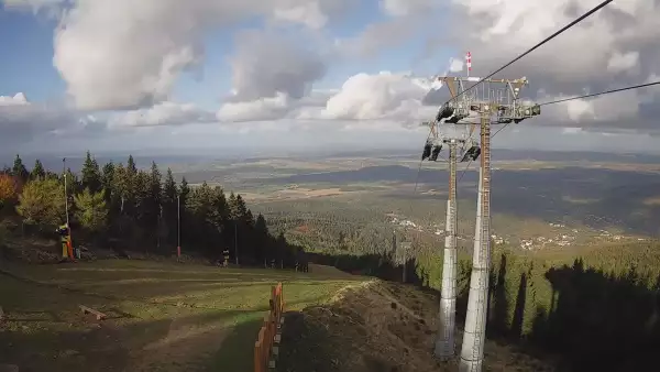 Widok na górną część stacji narciarskiej Ski&Sun.