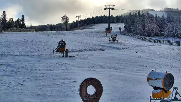 Widok z kamery na Hali Skrzyczeńskiej