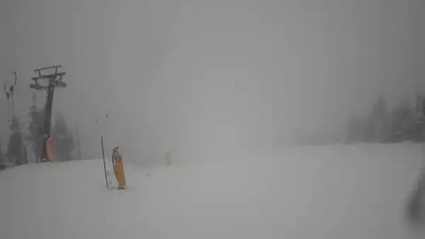 Widok z górnej stacji wyciągu orczykowego w Szczyrk Mountain Resort.