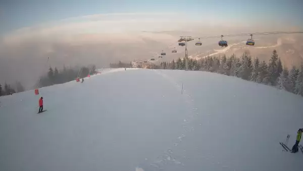 Szczyrkowski zaprasza narciarzy i snowboardzistów