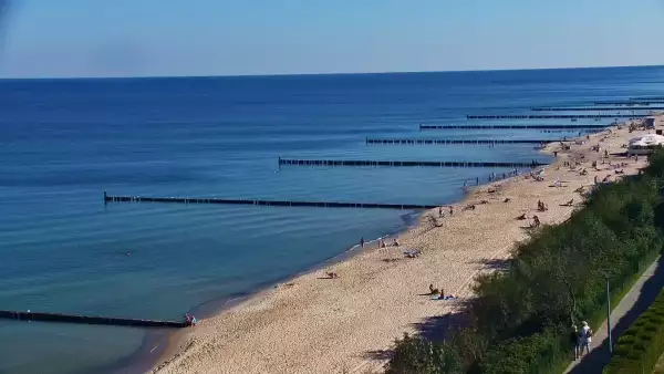 Ustronie Morskie widok z kamery na plażę