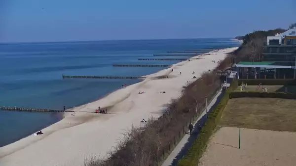 Ustronie Morskie widok z kamery na plażę