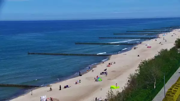 Ustronie Morskie widok z kamery na plażę