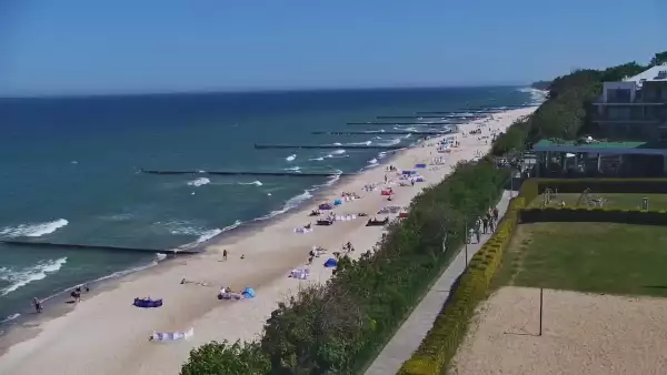 Ustronie Morskie widok z kamery na plażę