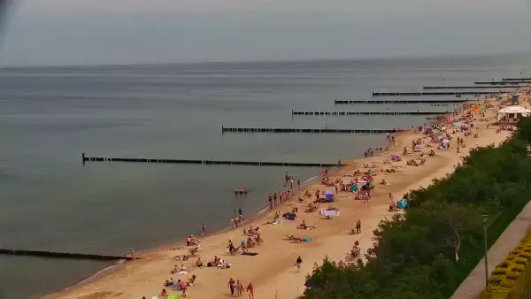 Ustronie Morskie widok z kamery na plażę