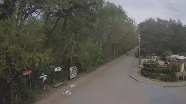 Ujęcie na część deptaka w Wiciu nad morzem