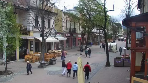 Krupówki - Camera on the promenade in Zakopane