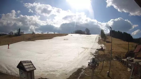 Widok na stok narciarski Wojtek w Zawoi