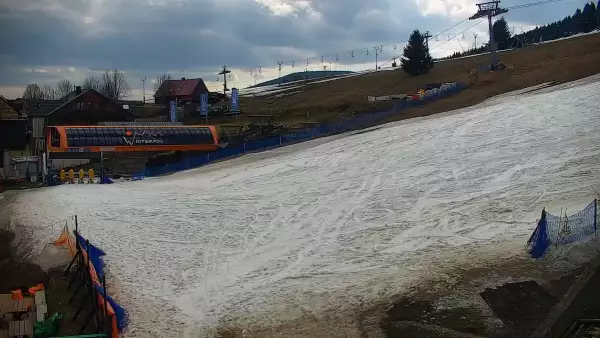 Widok z Kamery na stok Zieleniec Sport Arena - Winterpol