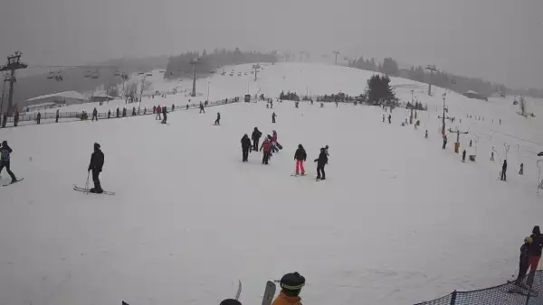 Widok na stok BARTUŚ W ZIELEŃCU - KAMERA LIVE