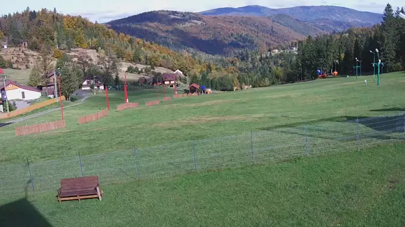 Widok z kamery na stok Biały Krzyż w Szczyrku.