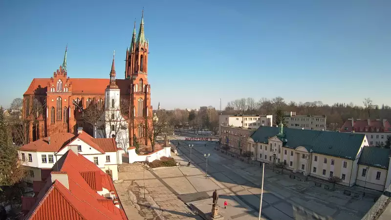 BIAŁYSTOK - widok z kamery na Archikatedrę NOWOŚĆ