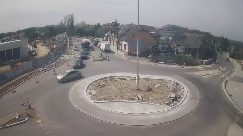 Widok z Kamery na rondo na żywo Hałcnów