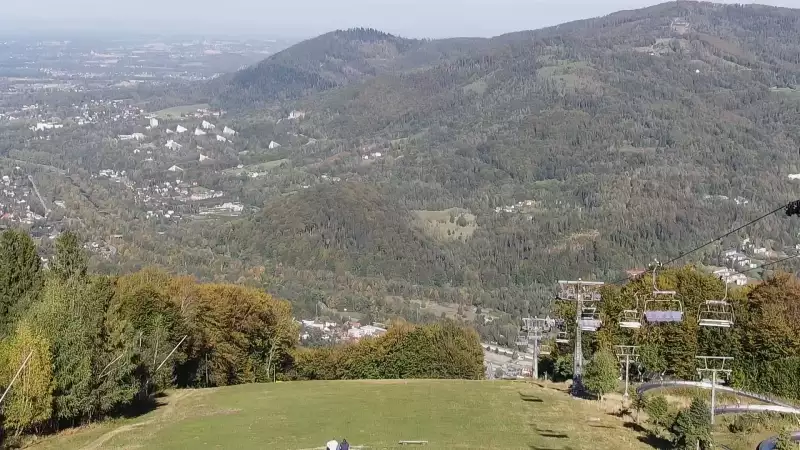 Widok z Kamery na stację narciarską CZANTORIA