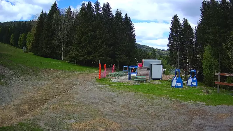 Widok na dolny odcinek trasy w Czarnej Górze