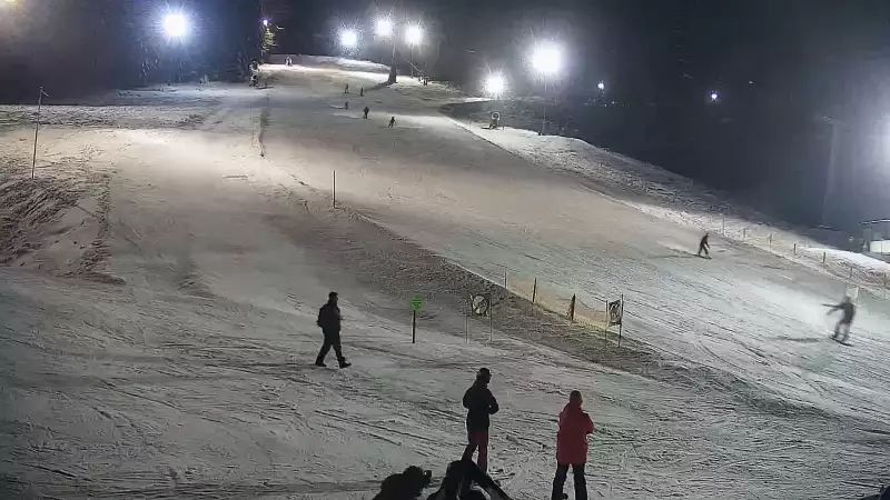 Kamera na żywo na stok Czarny- Groń w Rzykach.