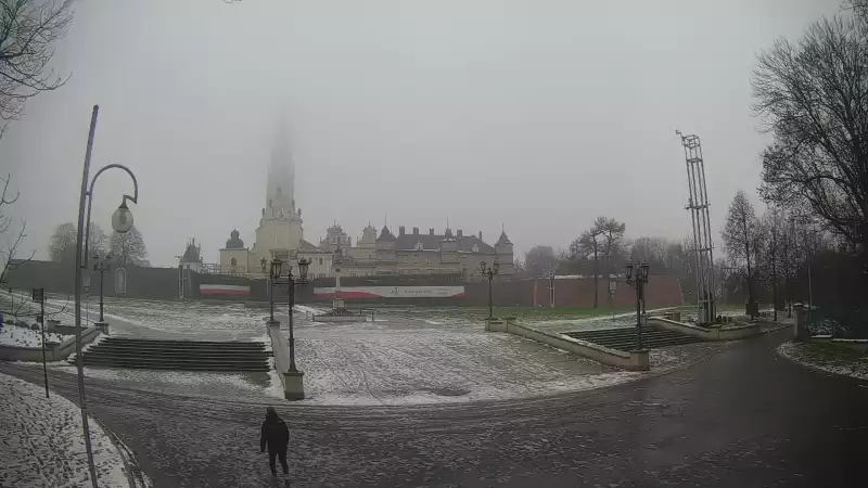 Widok z kamery na Sanktuarium Maryjne i Klasztor Zakonu Paulinów w Częstochowie.