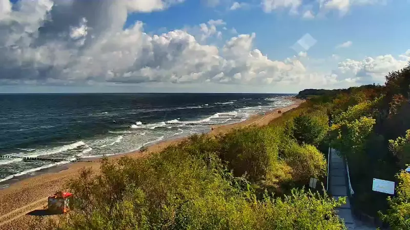 Plaża w Dziwnowie oglądaj w sezonie letnim.