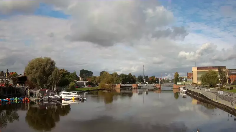 Widok na rzeke Elbląg i Bulwar Zygmunta Augusta