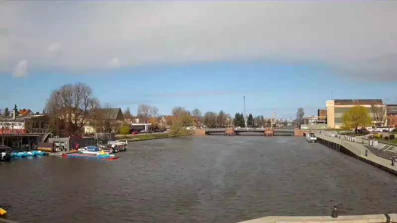 Widok na rzeke Elbląg i Bulwar Zygmunta Augusta