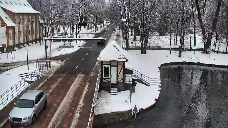 Widok na żywo na most obrotowy w Giżycku