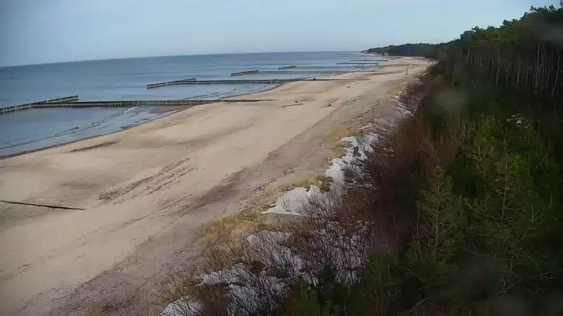 Kamera w Jarosławcu z widokiem na plażę