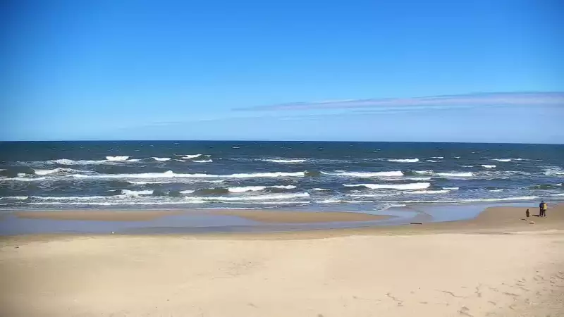 Widok z Kamery na plażę z kurortu Jastrzębia Góra