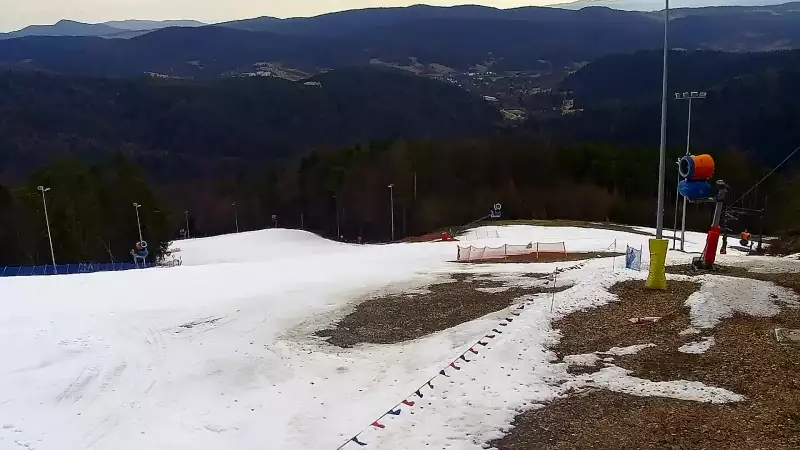 Kamera z widokiem na trasy nr 1 na Jaworzynie Krynickiej.