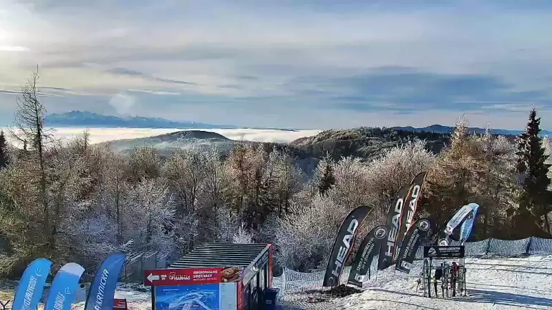 Widok na Tatry z obrotowej kamery na Jaworzynie Krynickiej