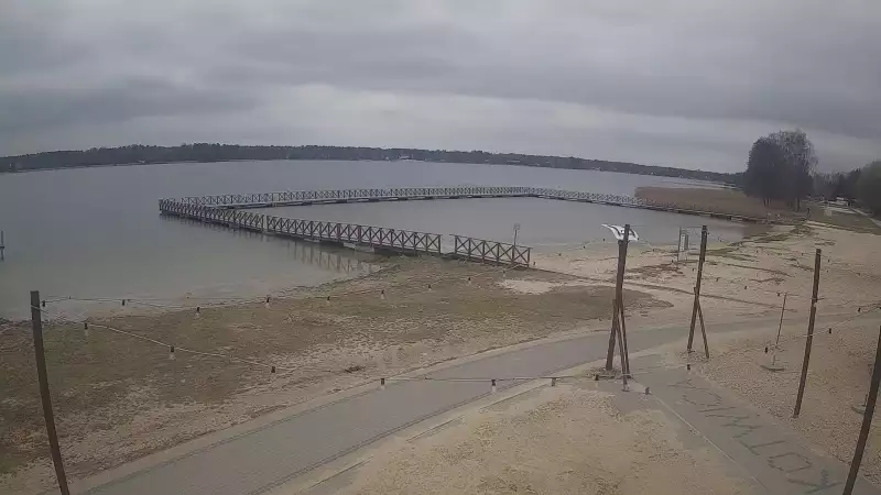 Widok na Jezioro Białe znajdujące się we wschodniej Polsce.