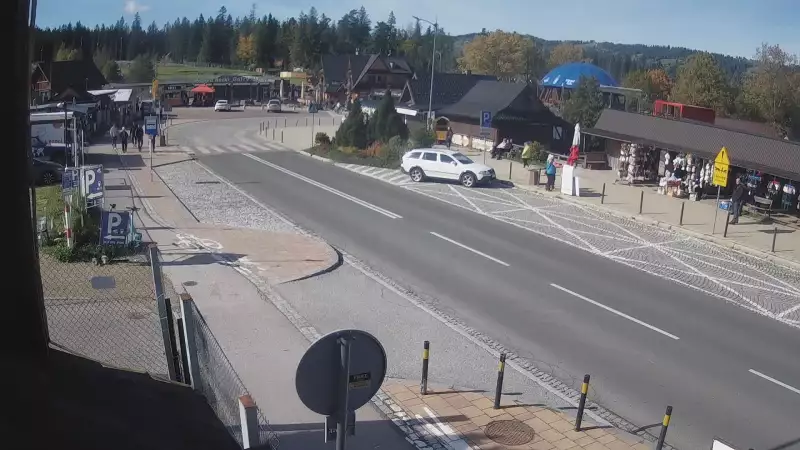 Widok z Kamery na Ulicę Bronisława Czecha w Zakopanem na żywo