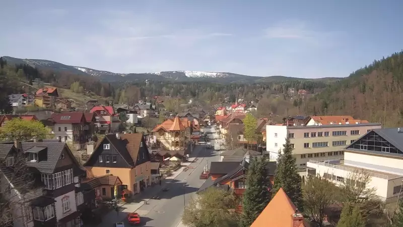 Karpacz - widok panoramiczny na deptak