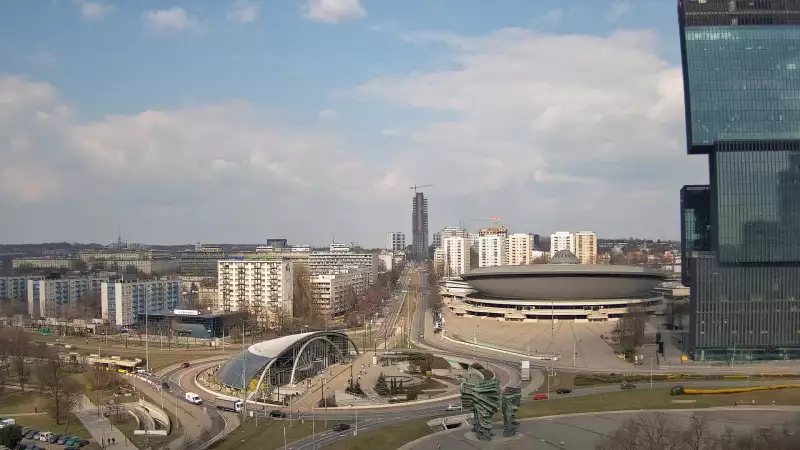 Widok z kamery na Spodek w Katowicach