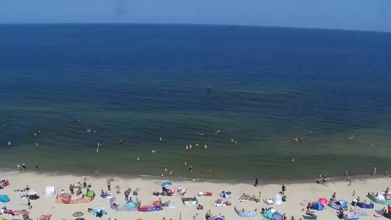 Widok na plażę i morze w Kątach Rybackich - zobacz
