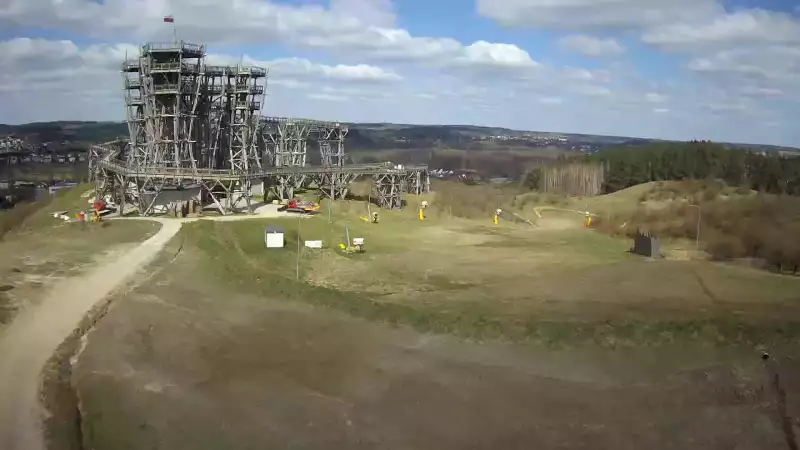 Kurza Góra - widok na Wieżę Widokową w Kurzętniku.
