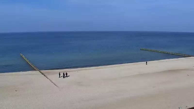 Kamera z widokiem na plażę i promenadę w Mielnie
