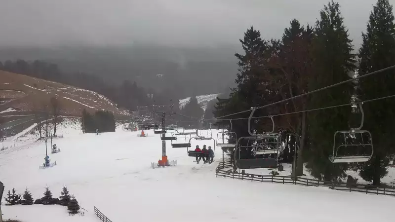 Widok ze stacji narciarskiej Mieszko w Zieleniec Sport Arena