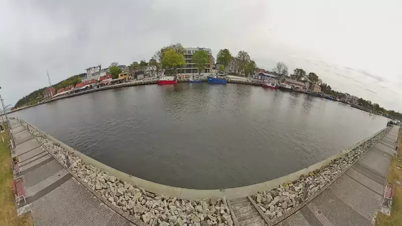 Widok na port w Mrzeżynie - live