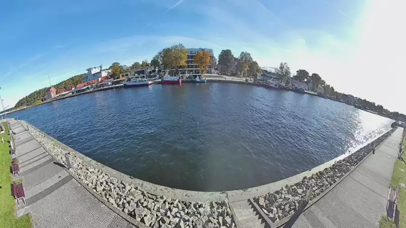 Widok na port w Mrzeżynie - live