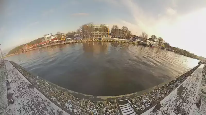 Widok na port w Mrzeżynie - live