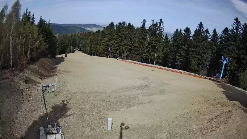 Kompleks Sport Arena Myślenice - widok na oślą łączkę