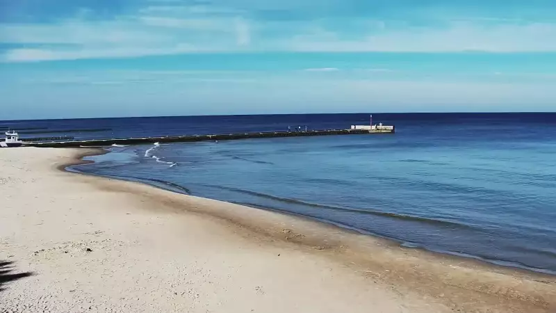 Widok z kamery na molo i plażę w Niechorzu - NOWOŚĆ