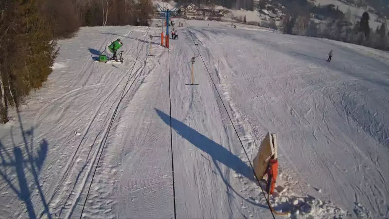 Wyciąg Narciarski - ZADZIAŁ, widok na stok NOWOŚĆ