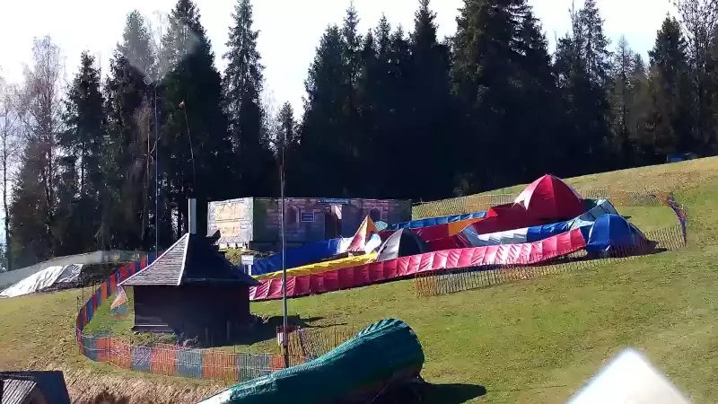 Wyciąg Narciarski - ZADZIAŁ, widok na stok NOWOŚĆ