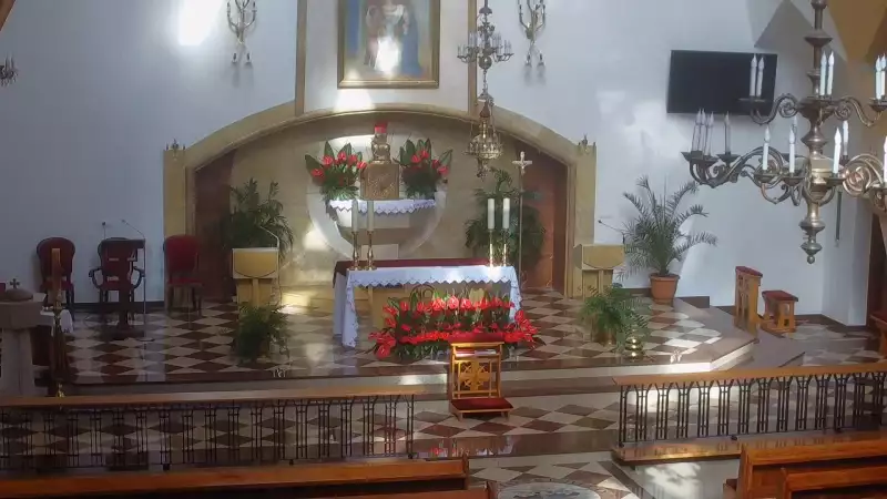 Kamera z widokiem na Ołtarz w Witanowicach