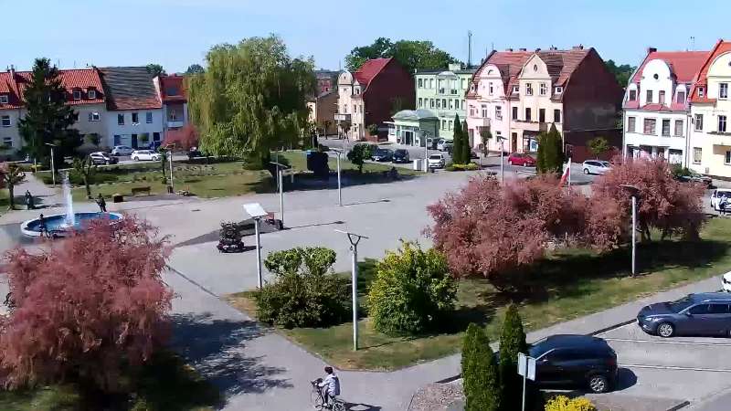 Obrotowa kamera HD w centrum Rakoniewic.