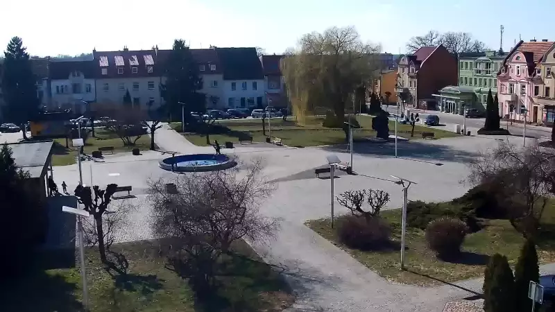 Obrotowa kamera HD w centrum Rakoniewic.