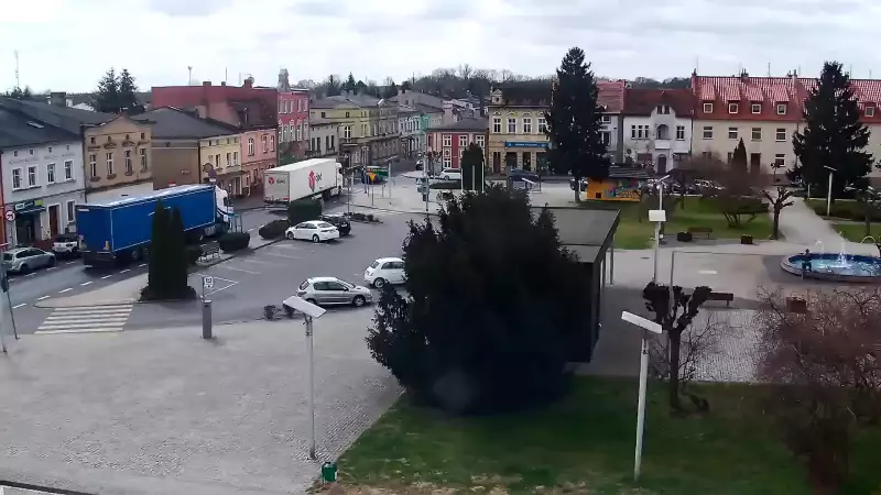 Obrotowa kamera HD w centrum Rakoniewic.