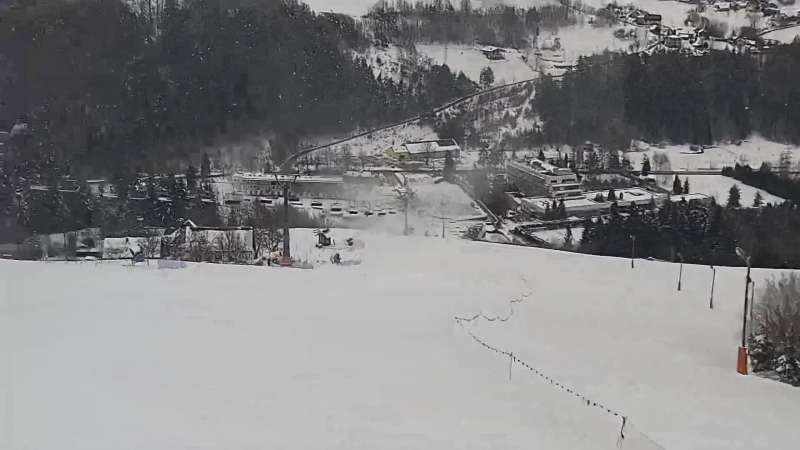 Widok live z kamery na stacji narciarskiej w miejscowości Rytro